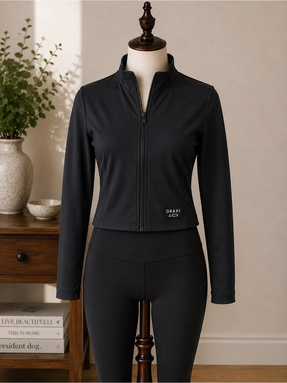 Oraki Black Cropped Full Zip Athletic Jacket Recycled Stretch Activewear Medium